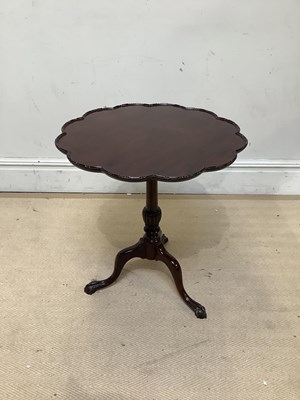 Lot 187 - A 19th century mahogony tripod table, with...