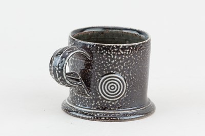 Lot 106 - WALTER KEELER (born 1942); a salt glazed mug,...