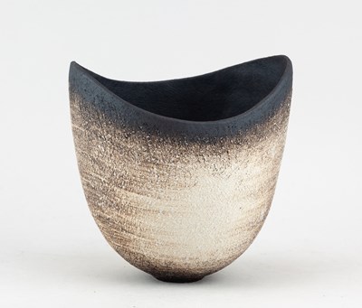 Lot 11 - AUDREY RICHARDSON (1931-2018); a vase with cut...