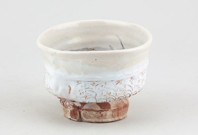 Lot 138 - SIMON CARROLL (1964-2009); an earthenware...