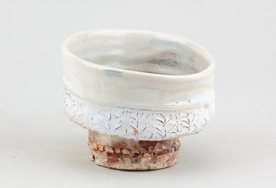 Lot 138 - SIMON CARROLL (1964-2009); an earthenware...