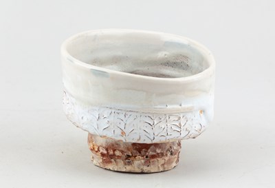 Lot 138 - SIMON CARROLL (1964-2009); an earthenware...