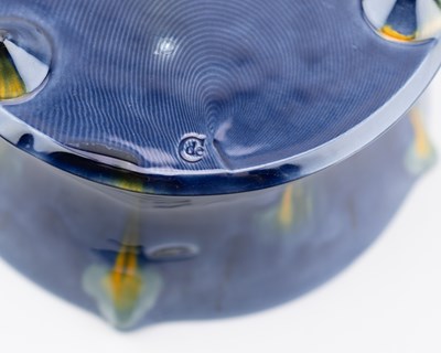 Lot 123 - KEVIN DE CHOISY (1954-2020); an earthenware...