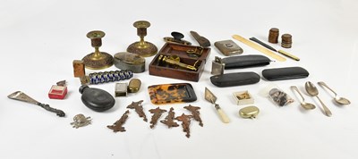 Lot 1220 - An assortment of Victorian and later...