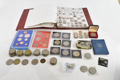 Lot 594 - A collection of coins, including commemorative...