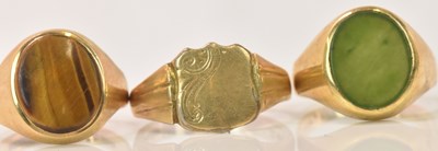 Lot 598 - Two  9ct yellow gold signet rings, one set...