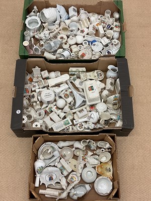 Lot 267 - A large collection of crested china.