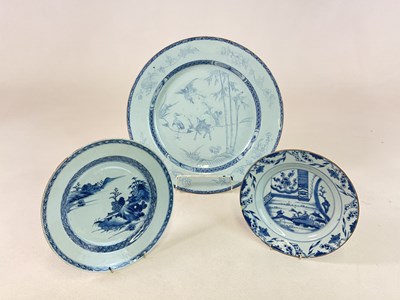 Lot 375 - A 19th century Chinese porcelain charger,...