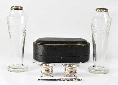 Lot 705 - OLDFIELD LTD; a cased pair of George V...