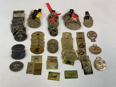 Lot 256 - A quantity of brass plaques relating to...