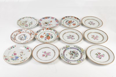 Lot 1030 - Twelve Chinese export ware plates, circa 1800,...