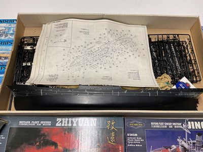Lot 197 - REVELL; seventeen model kits of various ships,...