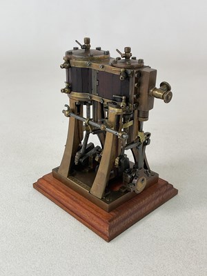 Lot 11 - A two cylinder model of a Victorian compound...