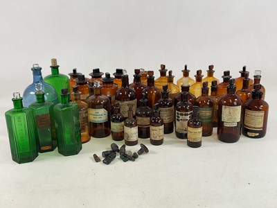 Lot 5 - A quantity of apothecary pharmaceutical glass...