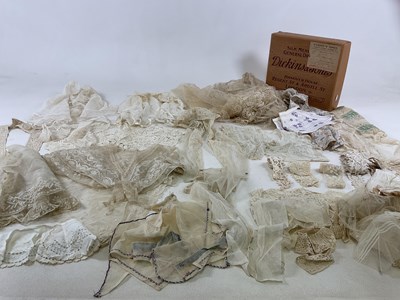 Lot 142 - A large quantity of antique lace and...