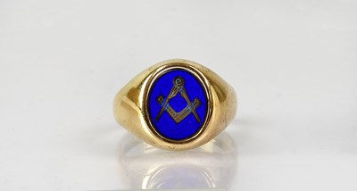 Lot 846 - A 9ct yellow gold Masonic reversible ring, the...